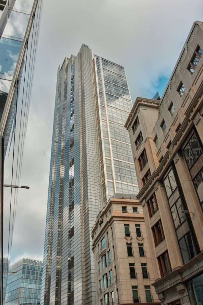 A striking view of a modern skyscraper in Londons urban landscape.